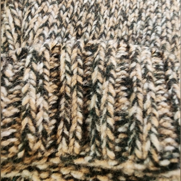 Maraschino Man Heather Crew Sweater NWT - Picture 5 of 5